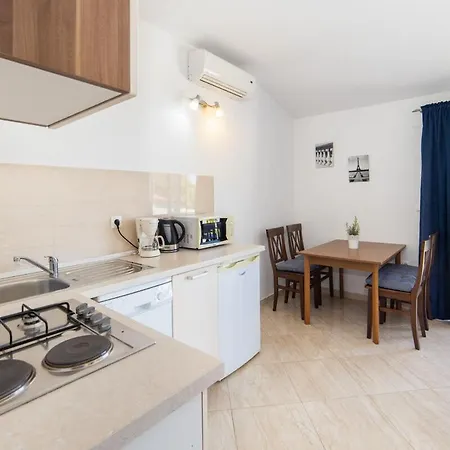 Teo Apartamento Brist