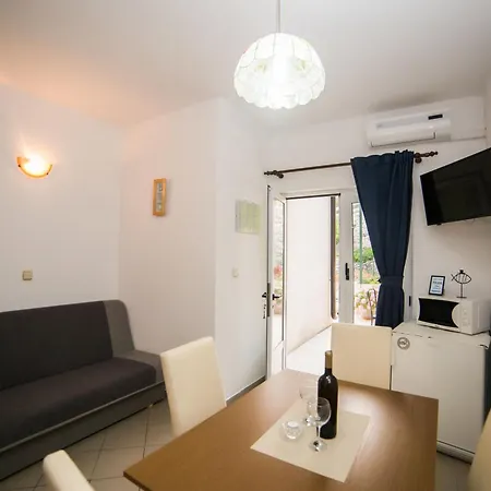 Teo Apartamento Brist